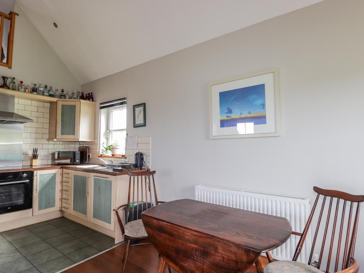 Ridge End Cottage Kilmaluag Экстерьер фото